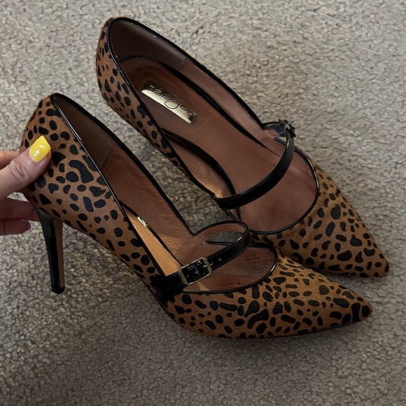 Halogen Shoes - Halogen Calf Hair Leopard Print Heels with Black Straps size 8
